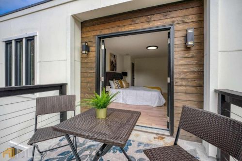 132 Hillside Ave, Atlanta GA  30315-4325 exterior