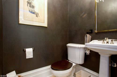 2471 Geneva Ter, Chicago IL 60614-5914 exterior