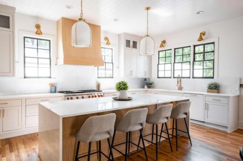 1130 Hudson Dr, Atlanta GA  30306-3578 exterior