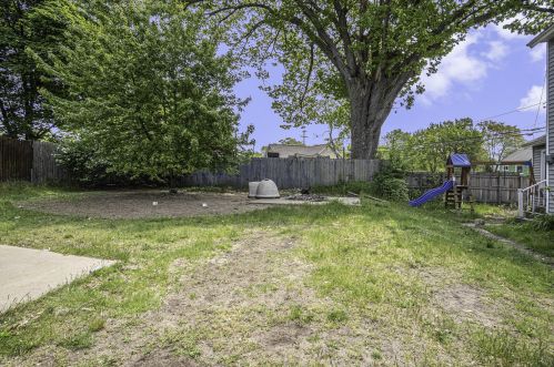 1467 Palmer Ave, Meskegon MI  49441-1772 exterior