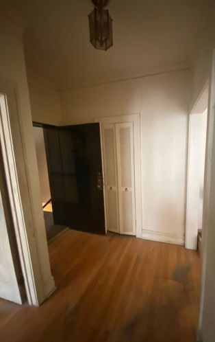 446 Surf St, Chicago, IL 60657-9665