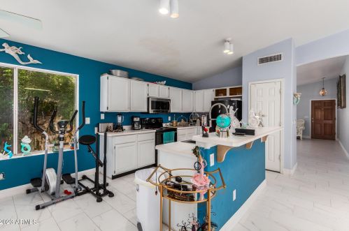 11840 44th St, Phoenix AZ  85044-2424 exterior