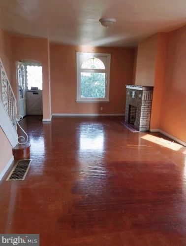 5821 Ditman St, Philadelphia PA  19135-4043 exterior