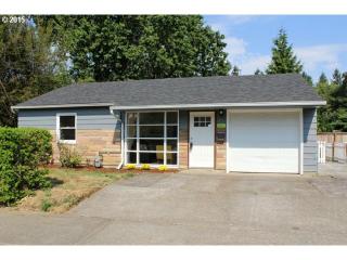 8833 Swenson St, Portland, OR 97203-1036