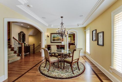 329 Kenmore Ave, Elmhurst IL 60126-3517 exterior