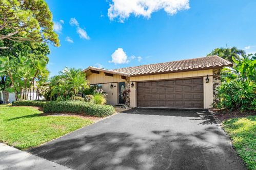 2366 30th Rd, Boca Raton, FL 33431-6213