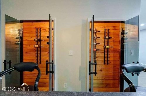 620 Colebrook Ct, Atlanta GA  30327-4710 exterior