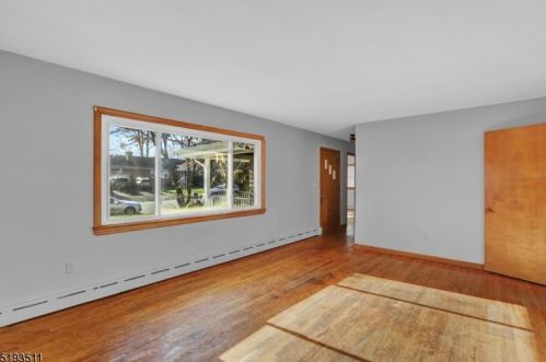 162 Hamilton Blvd, Piscataway, NJ 08854-2917