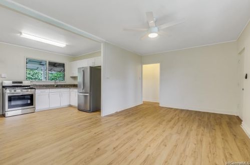 2963 Koali Rd, Honolulu, HI 96826-1805