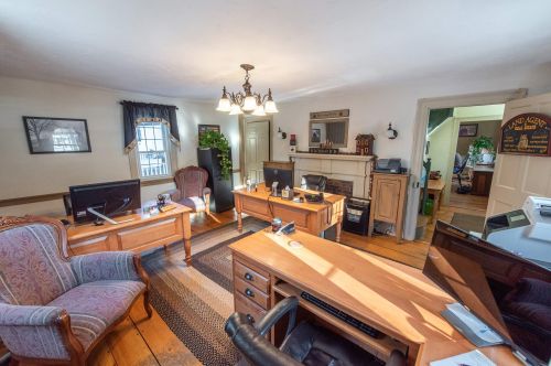 148 King St, Concord NH 03303-2111 exterior