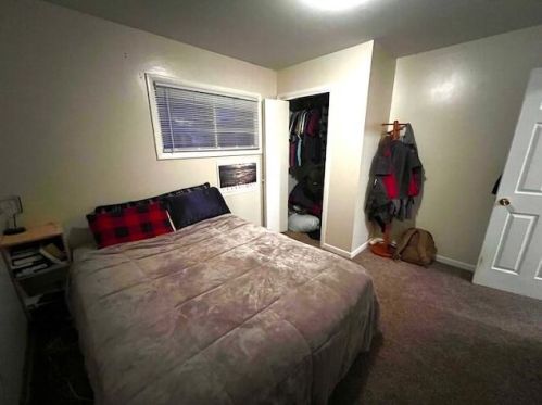 1070 James Ave, Meskegon MI  49442-2136 exterior