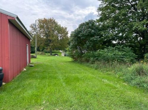 68212 Territorial Rd, Watervliet MI 49098-9434 exterior