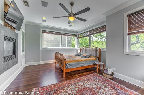 1523 School St, Chicago IL 60657-2121 exterior