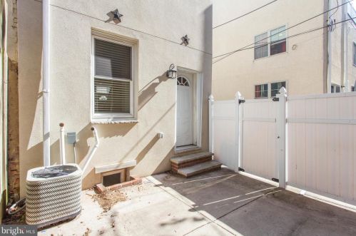 230 Ellsworth St, Philadelphia PA 19146-3012 exterior