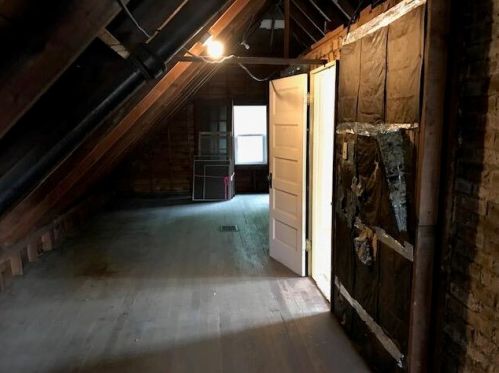 1607 56th St, Milwaukee WI  53214-5256 exterior