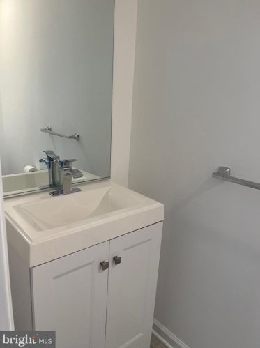 131 Clearview Ave, Trenton NJ 08619-1217 exterior