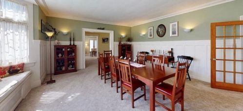 5531 Northumberland St, Pittsburgh PA 15217-1129 exterior