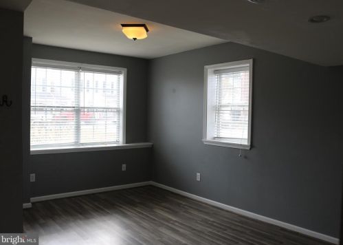 204 Walnut St, Hanover PA 17331-2534 exterior