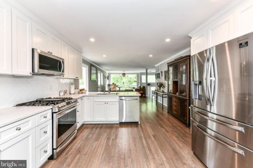 2013 Franklin St, Washington DC  20018-2545 exterior