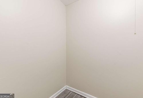 4335 Greenleaf Rd, Atlanta GA exterior