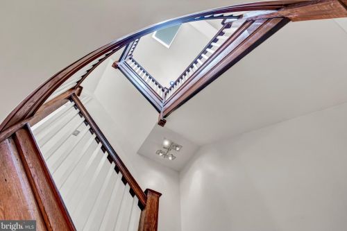 2728 13th St, Washington DC 20018-3901 exterior