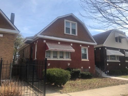 9233 Manistee Ave, Chicago IL  60617-4125 exterior