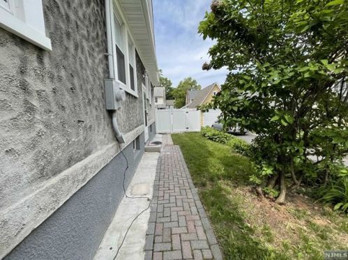 257 Cherry Ln, Teaneck NJ  07666-3413 exterior