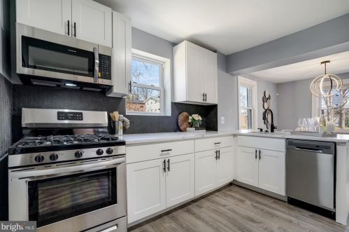 5111 Astor Pl, Washington DC  20019-6444 exterior