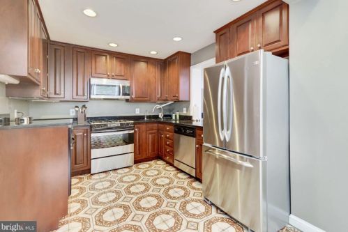 3309 Old Dominion Blvd, Alexandria VA 22305-1319 exterior