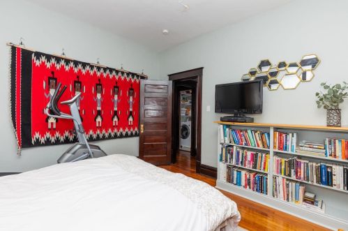 3882 Humphrey St, Saint Louis MO 63116-4825 exterior