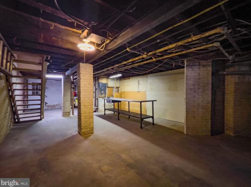 1348 Quincy St, Washington DC 20018-3061 exterior