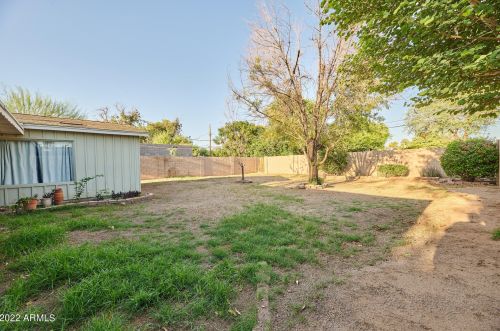 4234 42nd Pl, Phoenix AZ  85018-4290 exterior