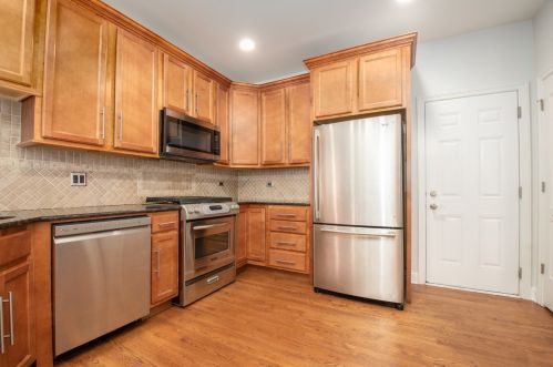 187 Mayo Ct, Elmhurst IL  60126-5158 exterior