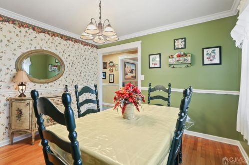 829 Evergreen Ct, New Brunswick NJ 08902-2314 exterior