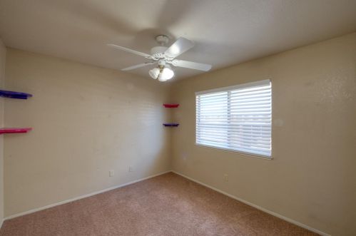 3927 Paula Ct, Turlock CA  95382-8507 exterior