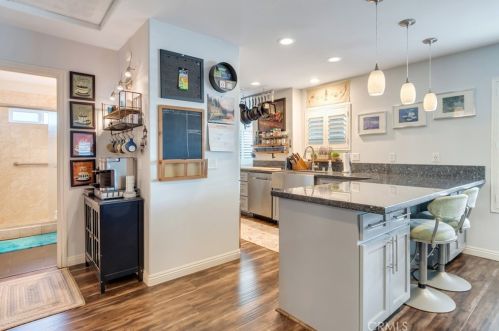 243 Valencia Dr, Fullerton CA 92831-4904 exterior