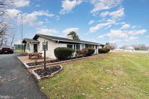 758 Bankert Rd, Hanover PA  17331-9352 exterior