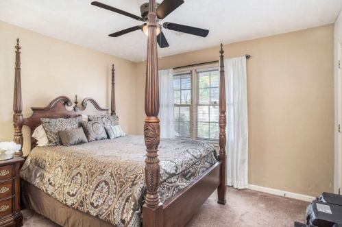 2370 Cv Rd, Lithonia GA 30058-8960 exterior