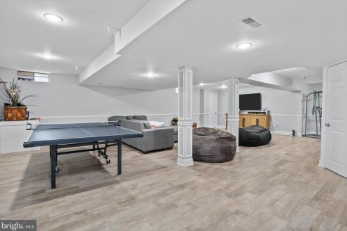 2214 Denbeigh Dr, Jamison PA 18929-1446 exterior