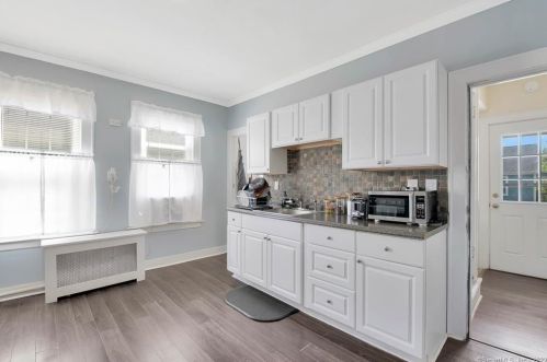 316 Monroe St, New Britain CT 06052-1628 exterior