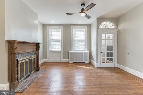 117 Fairmount Ave, Philadelphia PA  19123-3004 exterior