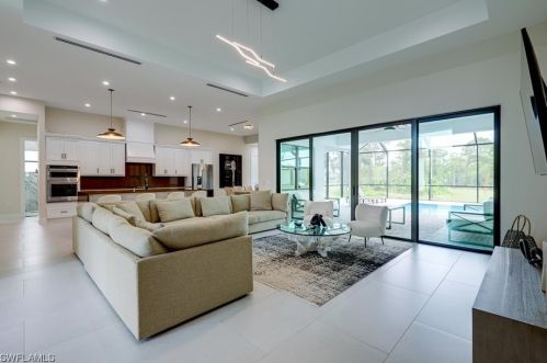 653 23 St, Naples FL 34117-1830 exterior