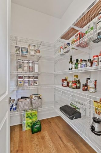 2517 Ellijay Dr, Atlanta GA  30319-3472 exterior