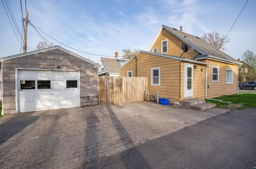 609 2nd St, Duluth MN 55805-2011 exterior