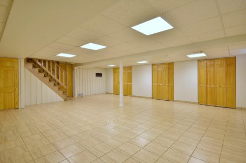 6909 Balmoral Ave, Chicago IL  60656-2007 exterior