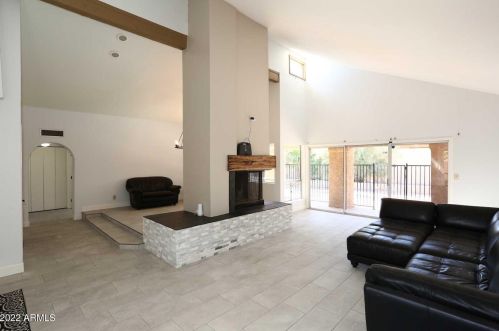 8428 16th Pl, Phoenix AZ  85020-3908 exterior