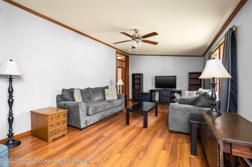 166 Arnold Dr, Lakehurst NJ 08759-5401 exterior