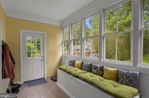 269 High St, Hummelstown PA 17036-1908 exterior