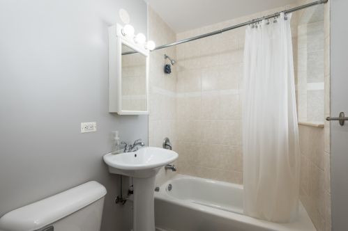 5140 Albany Ave, Chicago IL  60625-4158 exterior