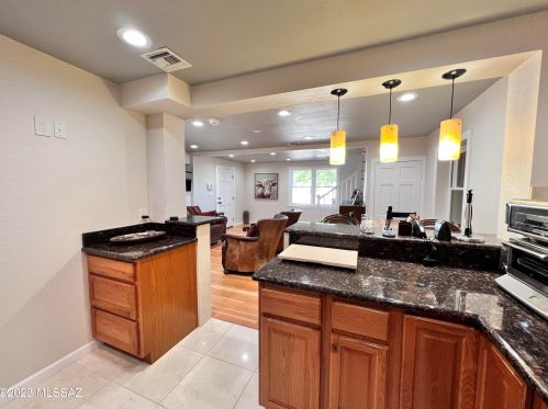 512 Arizona Ave, Tucson AZ  85705-8431 exterior